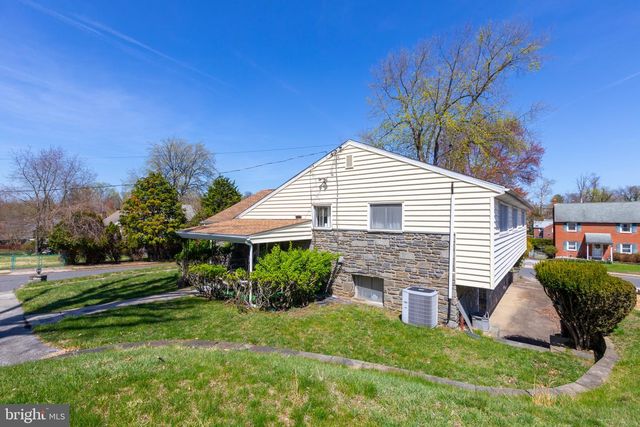4900 CEDAR LN, Drexel Hill, PA 19026