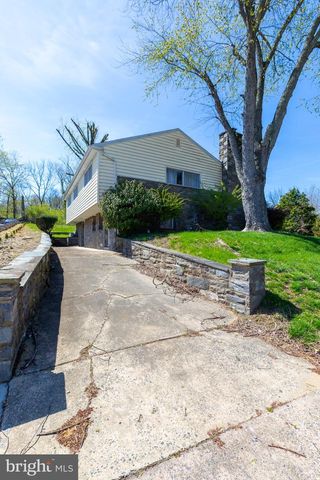 4900 CEDAR LN, Drexel Hill, PA 19026