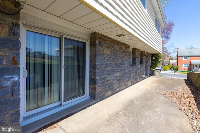 4900 CEDAR LN, Drexel Hill, PA 19026