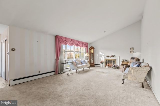 4900 CEDAR LN, Drexel Hill, PA 19026