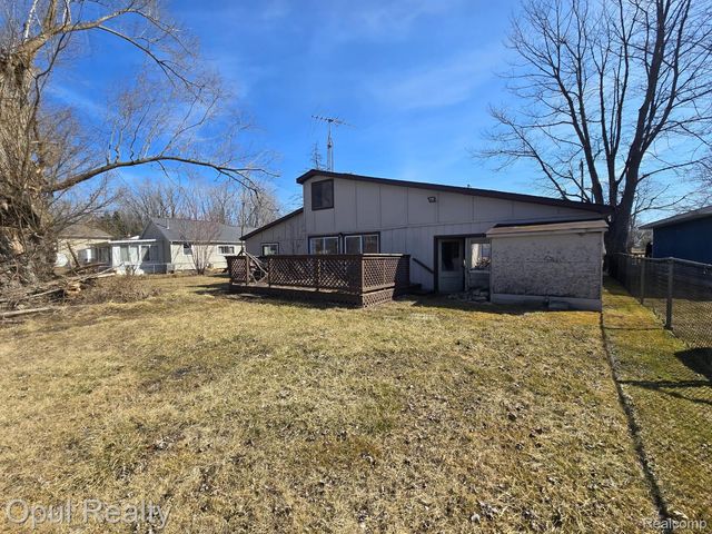 5402 Orchard Drive, East China Township, MI 48054