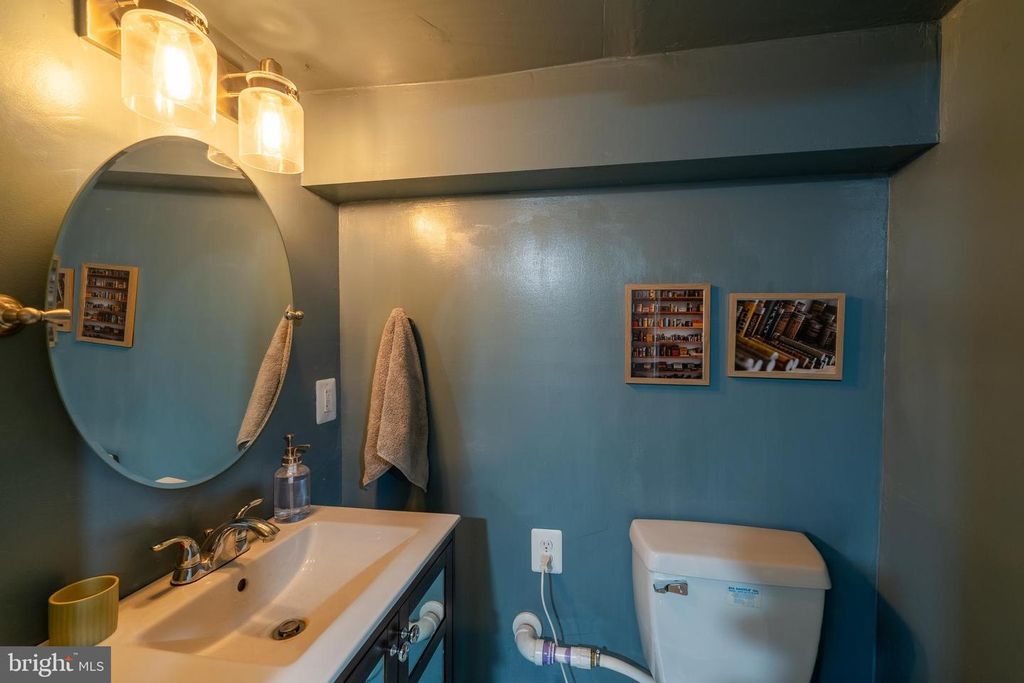 Image 26 of property listing at 2512 BROOKFIELD AVE, Baltimore, MD 21217