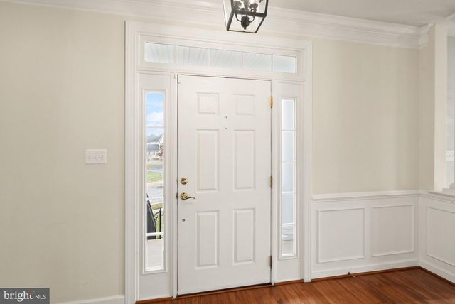 11821 WHITWORTH CANNON LN, Bristow, VA 20136