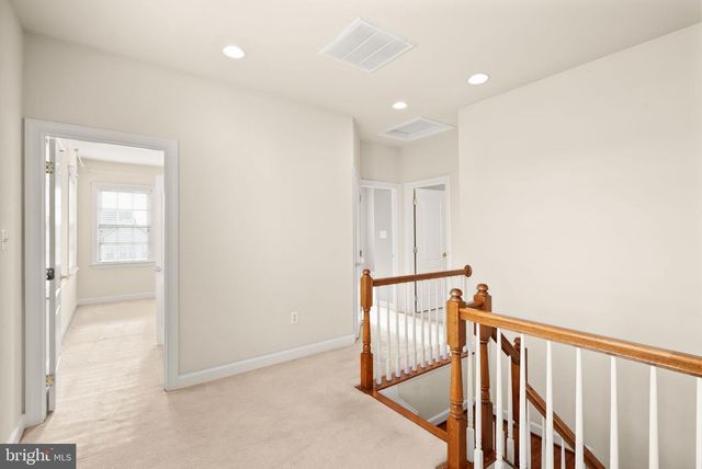 11821 WHITWORTH CANNON LN, Bristow, VA 20136