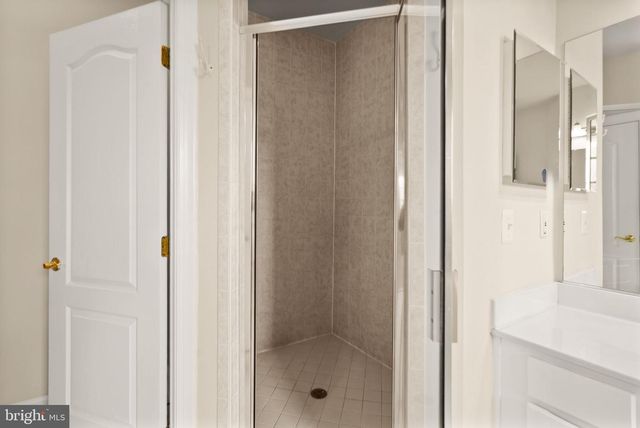 11821 WHITWORTH CANNON LN, Bristow, VA 20136