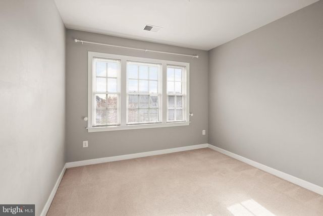 11821 WHITWORTH CANNON LN, Bristow, VA 20136