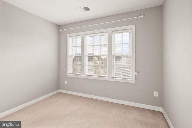 11821 WHITWORTH CANNON LN, Bristow, VA 20136