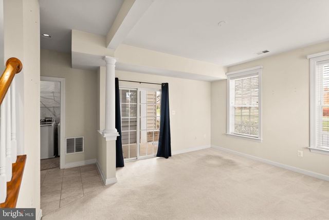 11821 WHITWORTH CANNON LN, Bristow, VA 20136