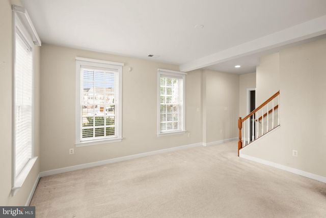 11821 WHITWORTH CANNON LN, Bristow, VA 20136