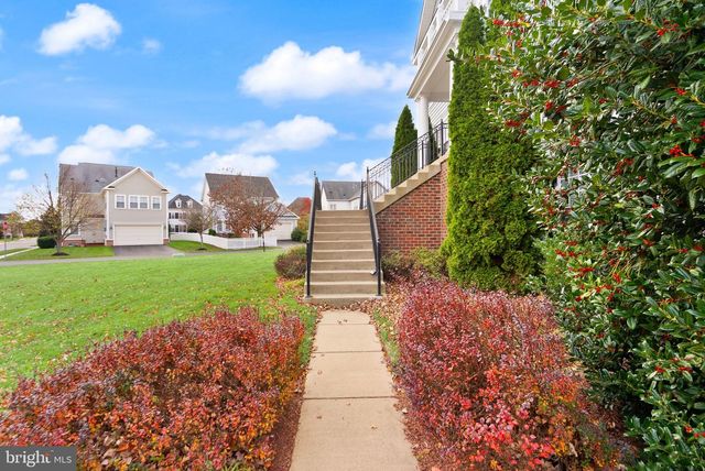 11821 WHITWORTH CANNON LN, Bristow, VA 20136