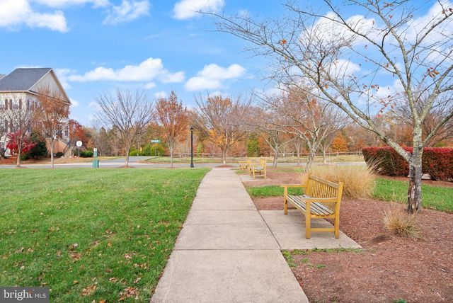 11821 WHITWORTH CANNON LN, Bristow, VA 20136