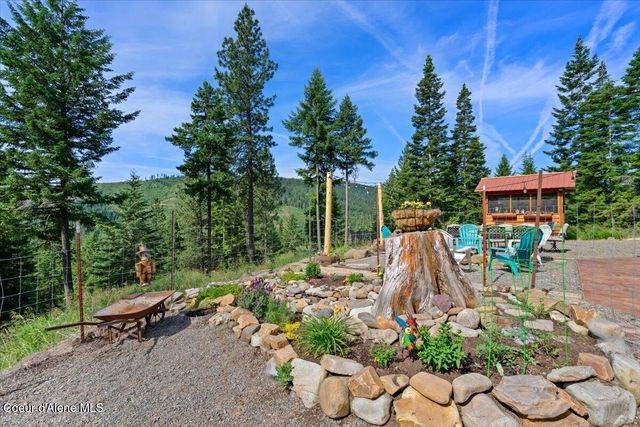21807 E Doyle RD, Cataldo, ID 83810