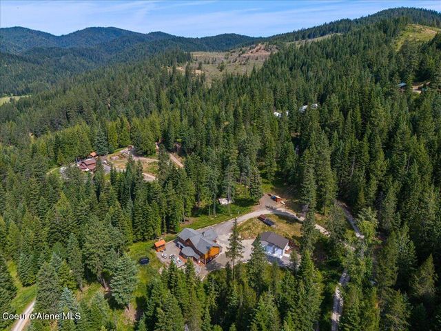 21807 E Doyle RD, Cataldo, ID 83810