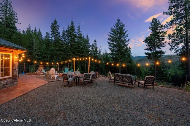 21807 E Doyle RD, Cataldo, ID 83810