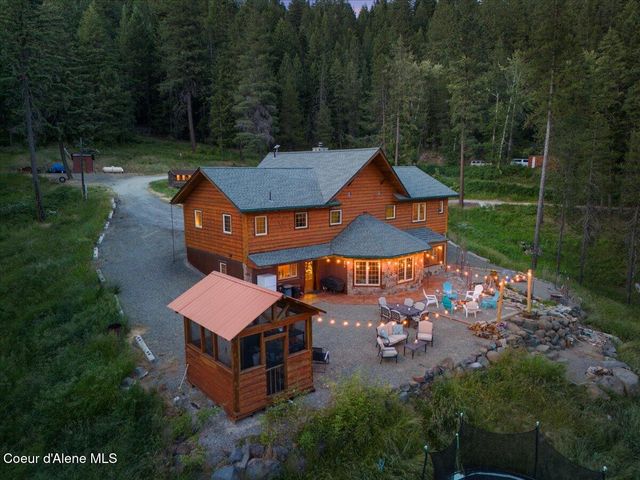 21807 E Doyle RD, Cataldo, ID 83810