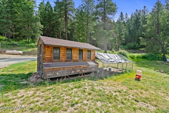 21807 E Doyle RD, Cataldo, ID 83810