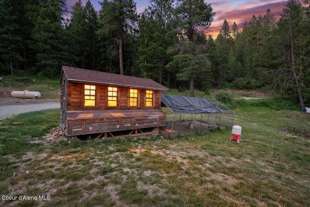 21807 E Doyle RD, Cataldo, ID 83810