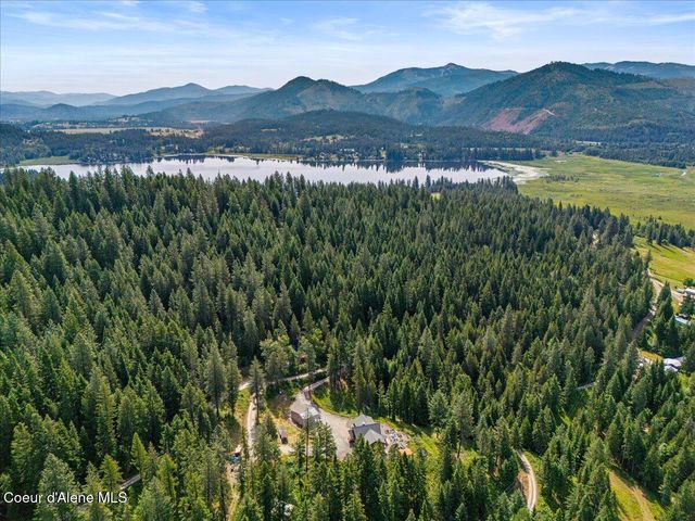 21807 E Doyle RD, Cataldo, ID 83810