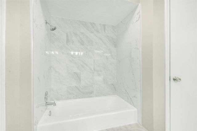 4805 Whispering Falls Drive, Houston, TX 77084