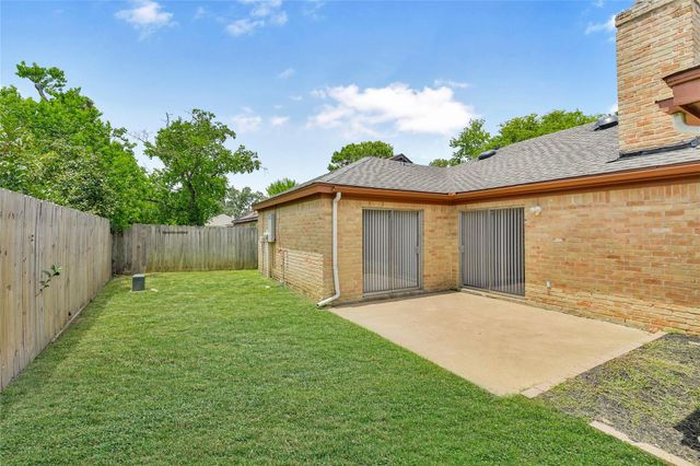 4805 Whispering Falls Drive, Houston, TX 77084