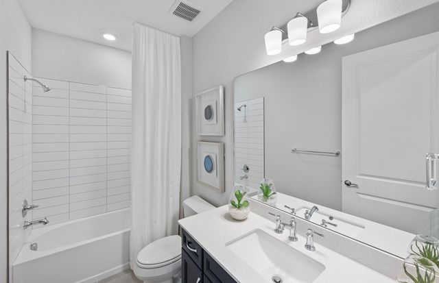 1355 Haven Circle Hallmark 79, Vero Beach, FL 32960