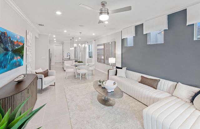 1355 Haven Circle Hallmark 79, Vero Beach, FL 32960