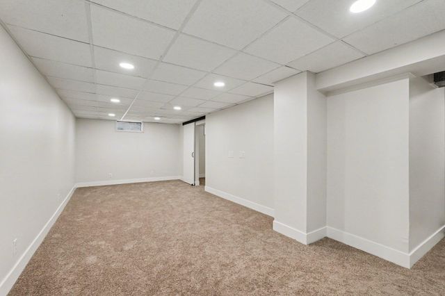 1556 Mullins Avenue NW, Grand Rapids, MI 49534