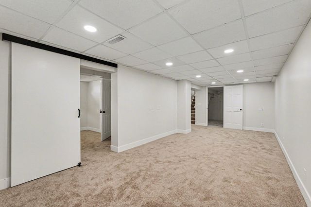 1556 Mullins Avenue NW, Grand Rapids, MI 49534