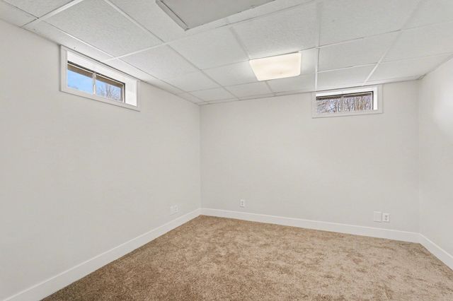 1556 Mullins Avenue NW, Grand Rapids, MI 49534