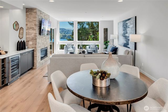 7429 E Mercer Way, Mercer Island, WA 98040