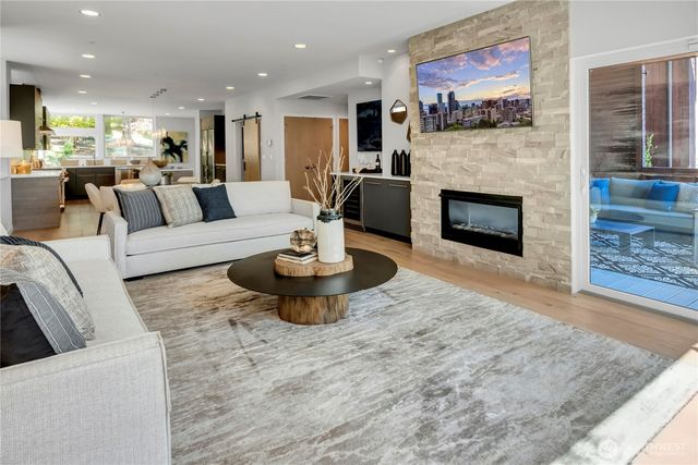 7429 E Mercer Way, Mercer Island, WA 98040
