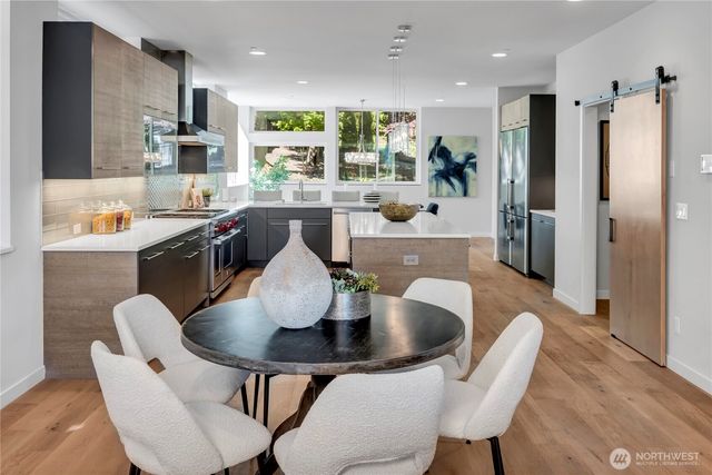 7429 E Mercer Way, Mercer Island, WA 98040