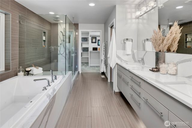 7429 E Mercer Way, Mercer Island, WA 98040