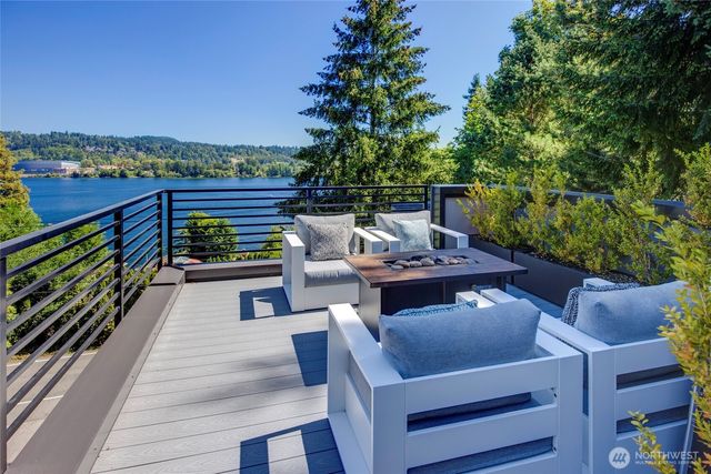 7429 E Mercer Way, Mercer Island, WA 98040