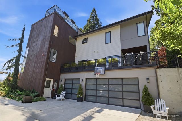 7429 E Mercer Way, Mercer Island, WA 98040