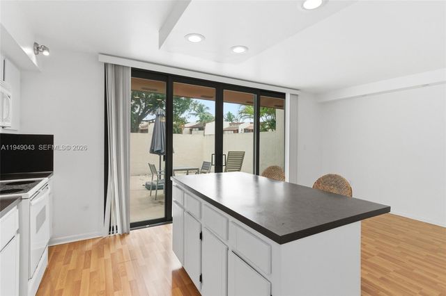 7707 SW 105th Pl, Miami, FL 33173