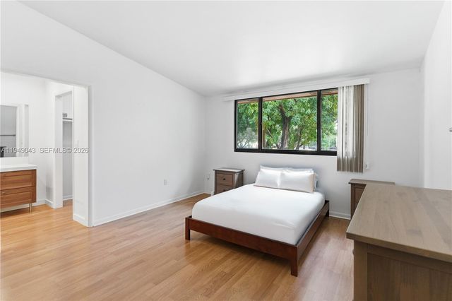 7707 SW 105th Pl, Miami, FL 33173