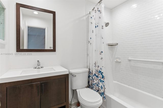 7707 SW 105th Pl, Miami, FL 33173