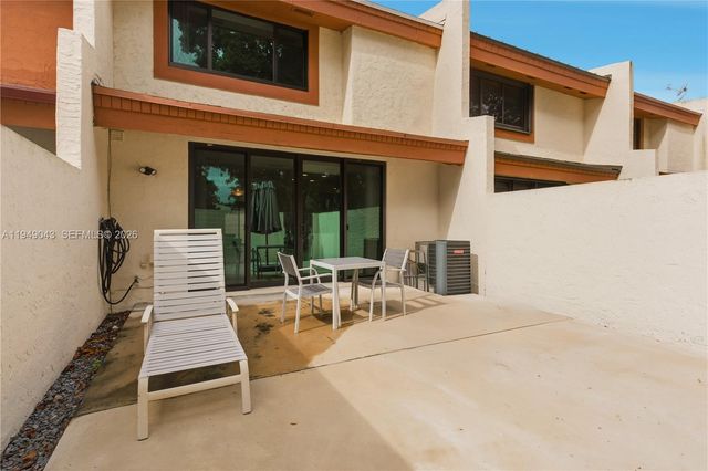 7707 SW 105th Pl, Miami, FL 33173