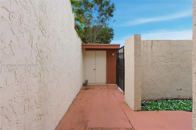 7707 SW 105th Pl, Miami, FL 33173