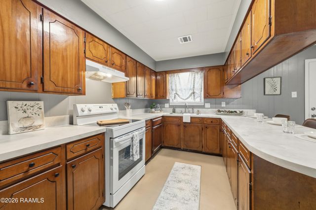 98 Santa Ines Street, New Iberia, LA 70563