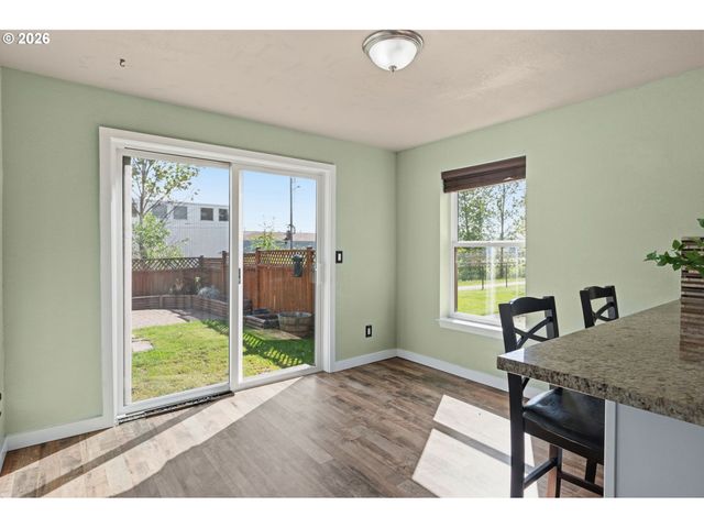 3198 DUKE SNIDER Ave, Eugene, OR 97402