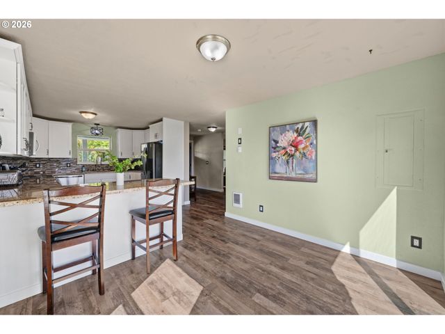 3198 DUKE SNIDER Ave, Eugene, OR 97402