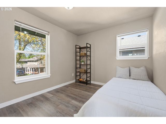 3198 DUKE SNIDER Ave, Eugene, OR 97402