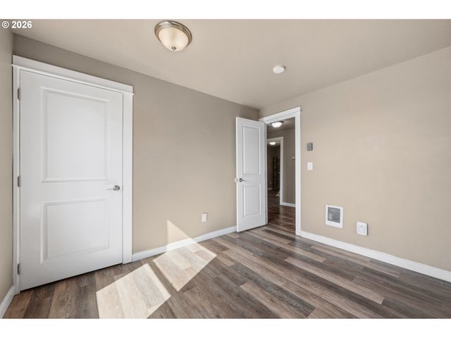 3198 DUKE SNIDER Ave, Eugene, OR 97402