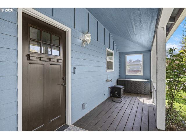 3198 DUKE SNIDER Ave, Eugene, OR 97402