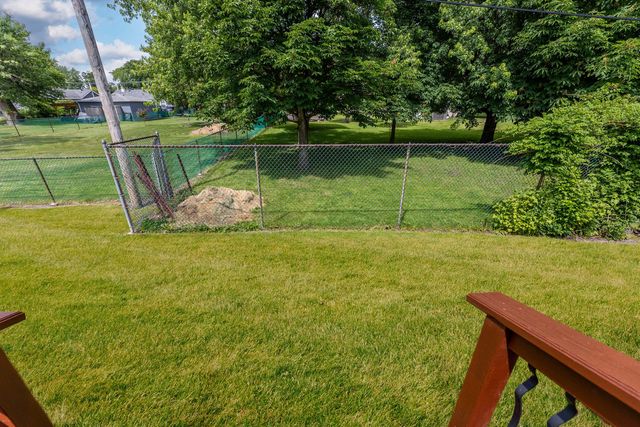 7546 S Cork Avenue, Justice, IL 60458