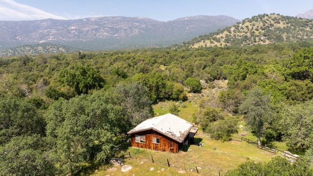 43666 Balch Park Road, Springville, CA 93265