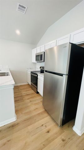 958 Road 5702, Cleveland, TX 77327