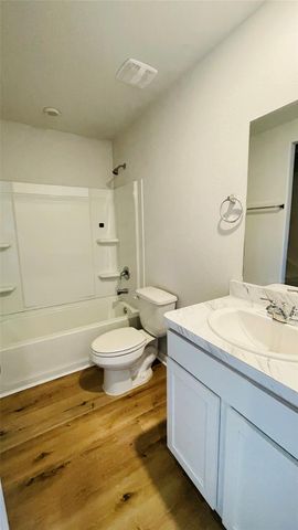 958 Road 5702, Cleveland, TX 77327